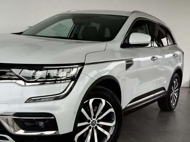 Renault Koleos view 3