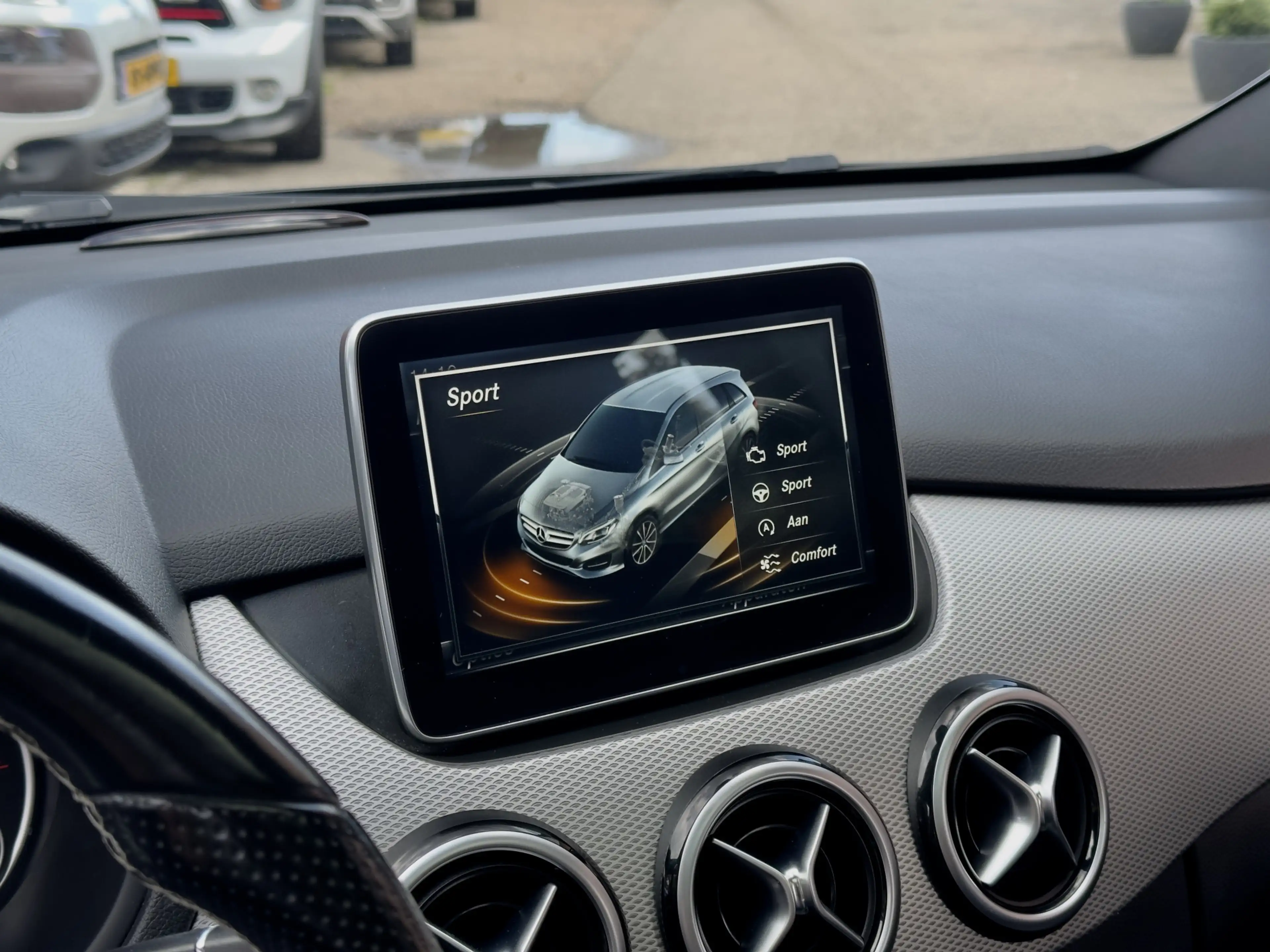 Mercedes-Benz B 180 AUT7 AMBITION 104D.KM!! PANODAK LEDER NAVI AIRCO L — photo 9