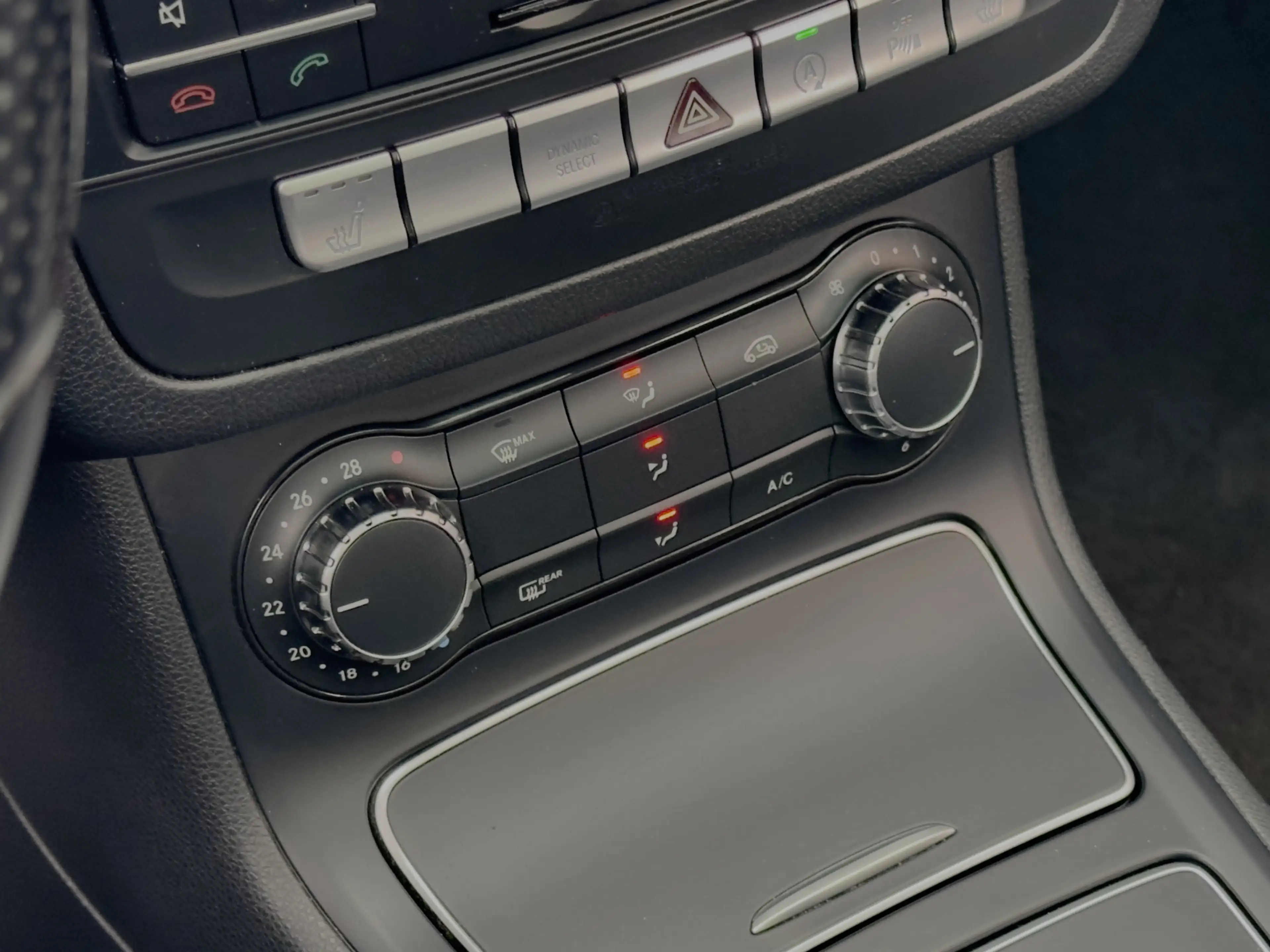 Mercedes-Benz B 180 AUT7 AMBITION 104D.KM!! PANODAK LEDER NAVI AIRCO L — photo 15
