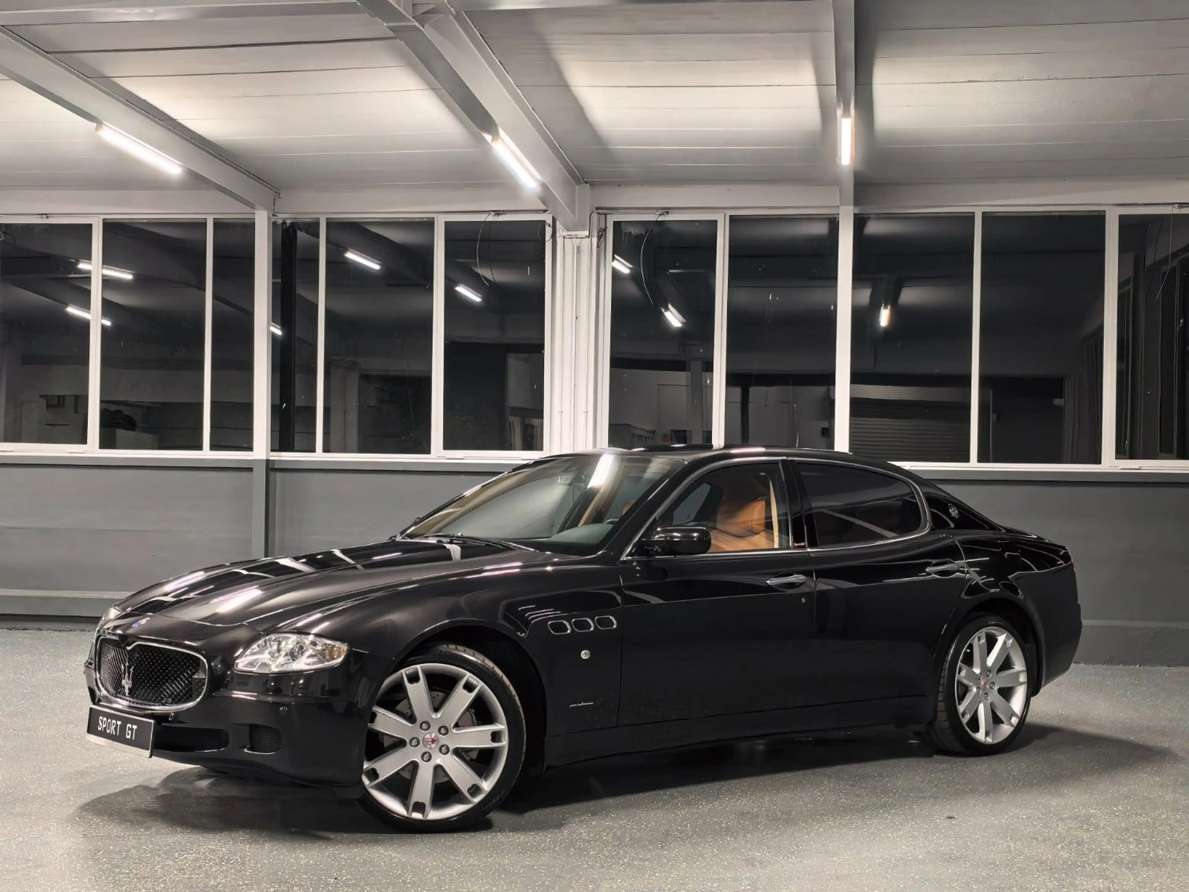 Maserati Quattroporte 4.2 V8 SPORT GT | 1. HAND | 33 TKM! — photo 4
