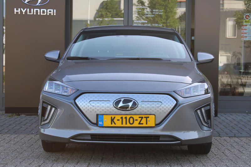Hyundai IONIQ Comfort EV 38 kWh SOH 100% | | Achteruitrijcamera — photo 5