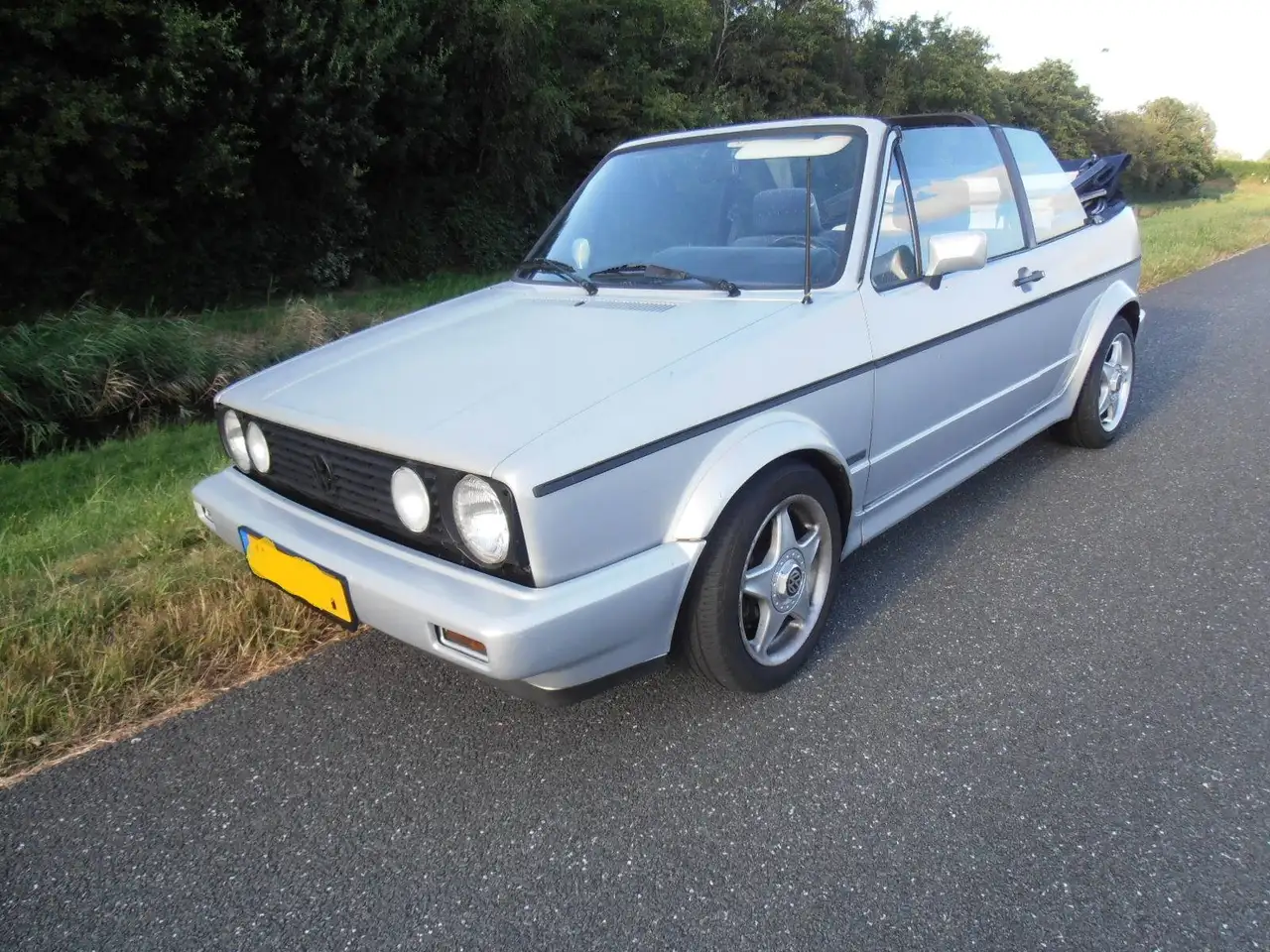 Volkswagen Golf Cabriolet 1.8, foto 1