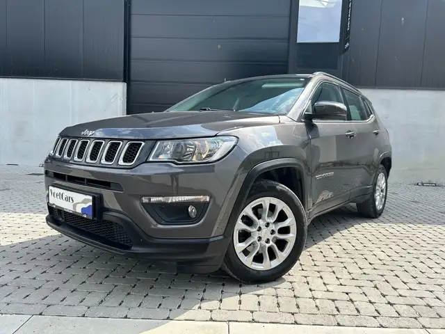 Jeep Compass 1.3 Turbo 4x2 Longitude / Camera / GPS / PDC