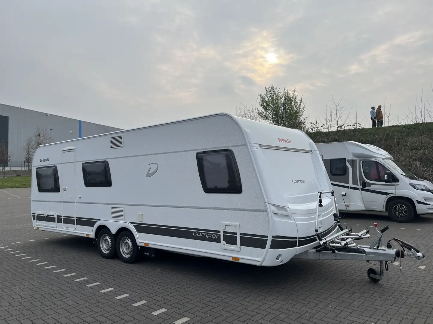 Dethleffs Camper 650 FMK Weiß - 1