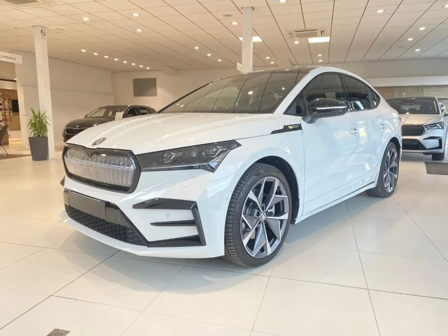 Skoda Enyaq RS COUPE Blanc - 1
