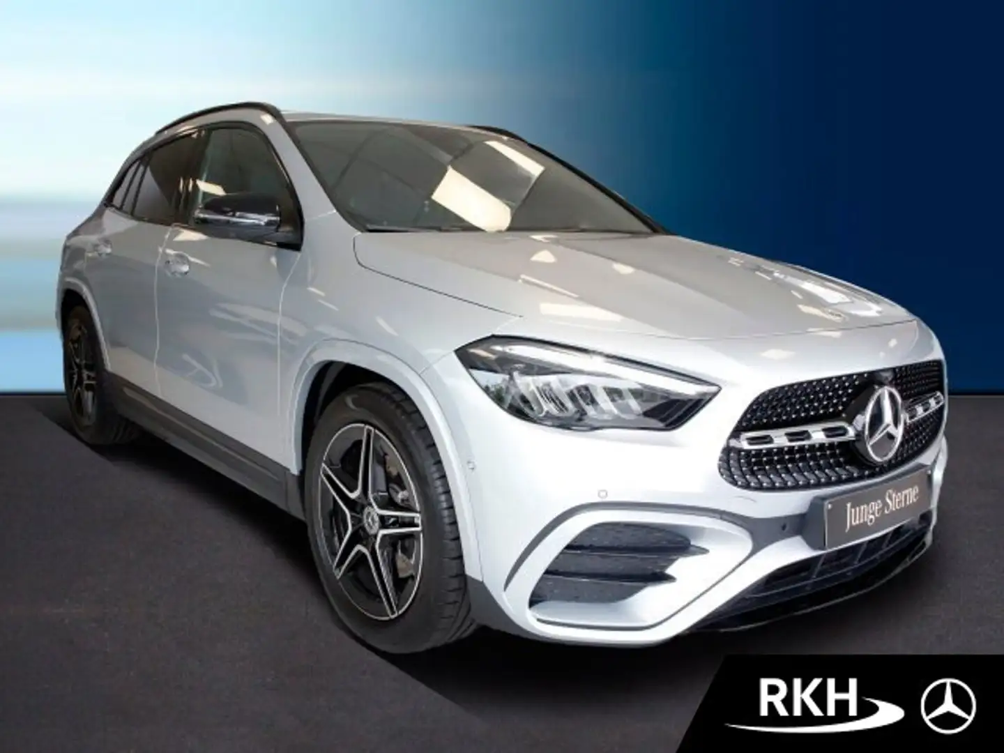 Mercedes-Benz GLA 200 GLA 200 AMG Line Night/Distron/360°/Totw/LED/AHK Silber - 2