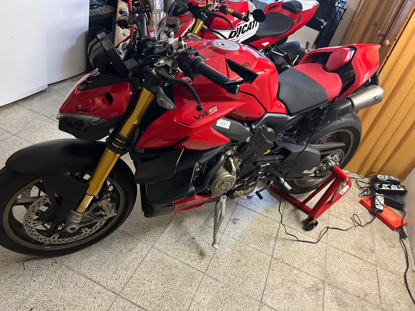 Ducati Streetfighter V4S Rouge - 1