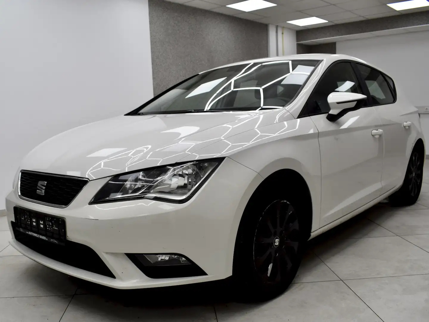 SEAT Leon 1.6 TDI Style Tempomat AC 8fach Weiß - 2