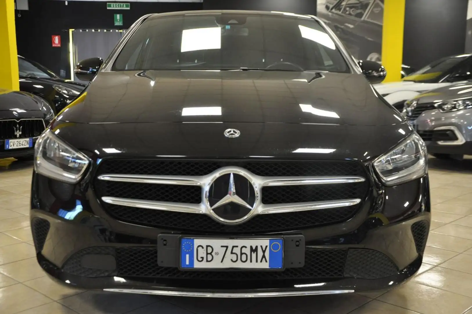 Mercedes-Benz B 180 d Automatic *TELEC/PELLE/APPLE CAR PLAY* Nero - 2