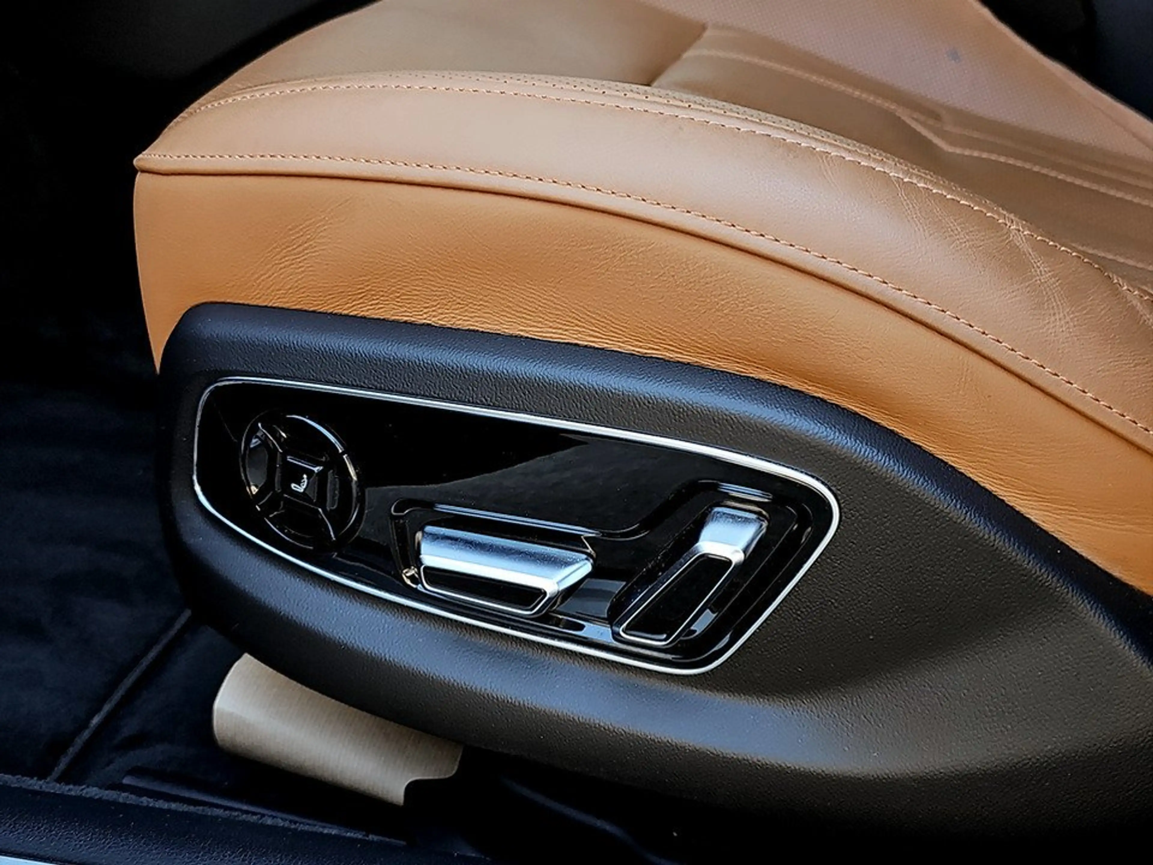 Audi A8 L 50 3.0 TDI quattro Lang — photo 11