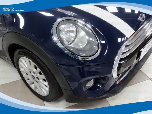 Mini Hatch view 13