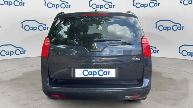 Peugeot 5008 view 3