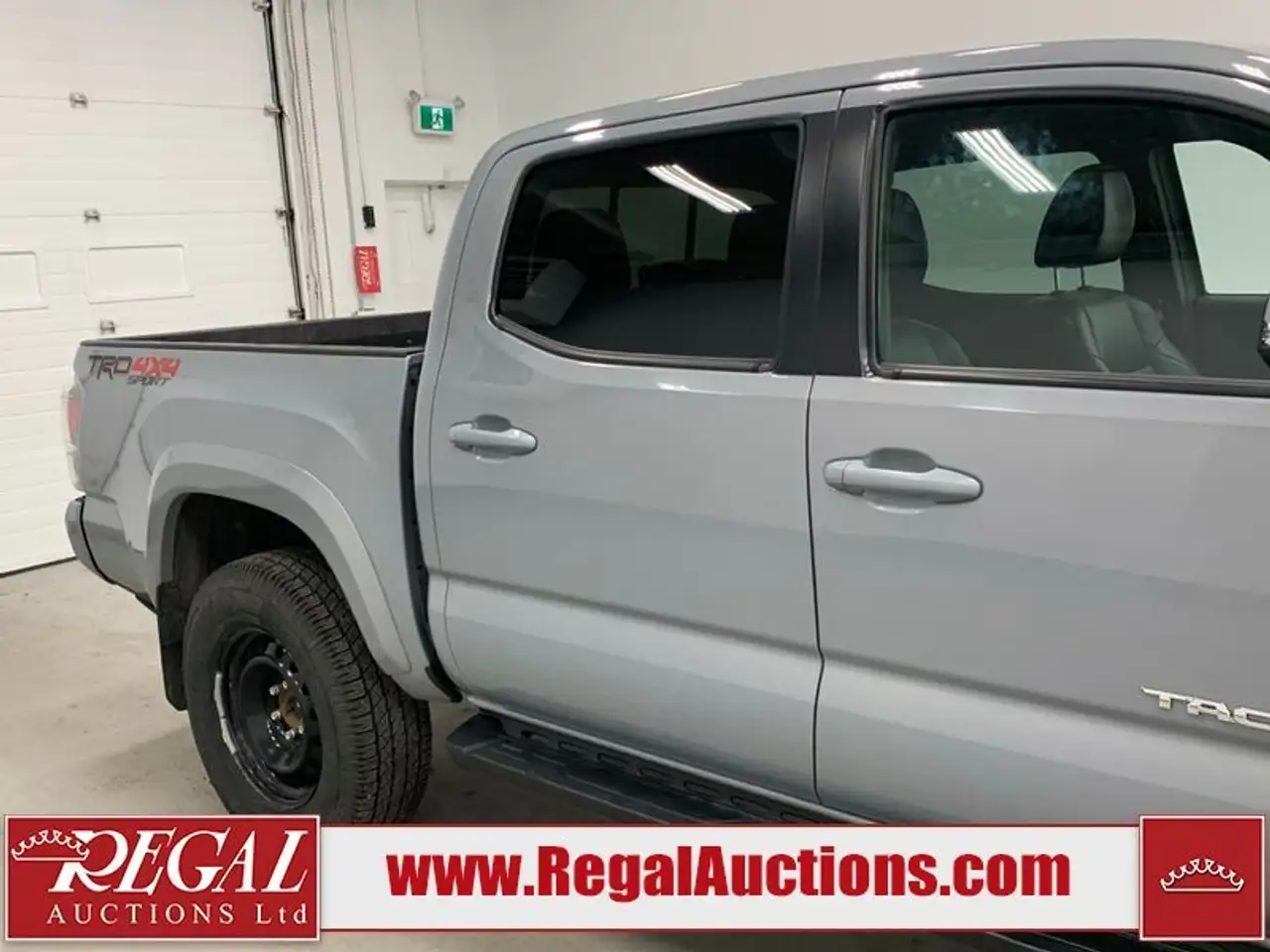 Toyota Tacoma снимка Toyota Tacoma