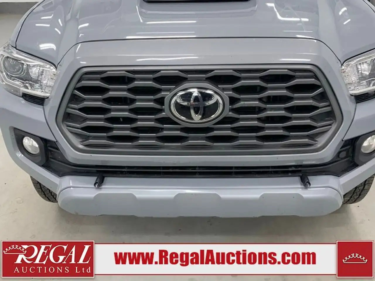 Toyota Tacoma снимка Toyota Tacoma