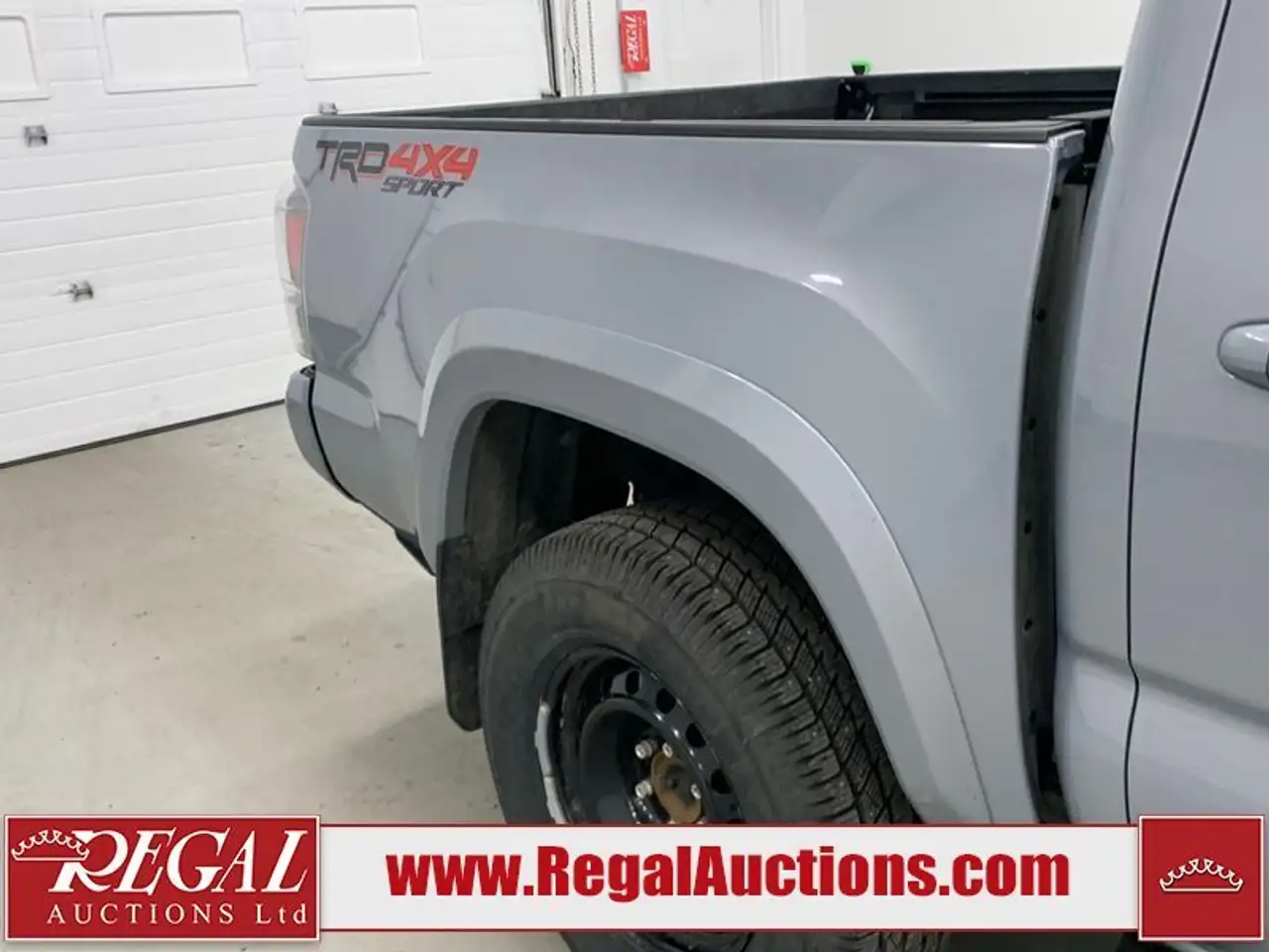 Toyota Tacoma снимка Toyota Tacoma