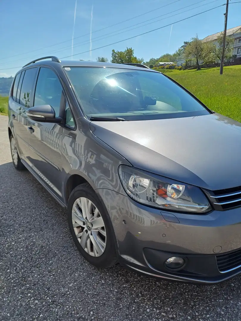 Volkswagen Touran 4Friends 1,6 BMT TDI DPF Grau - 1