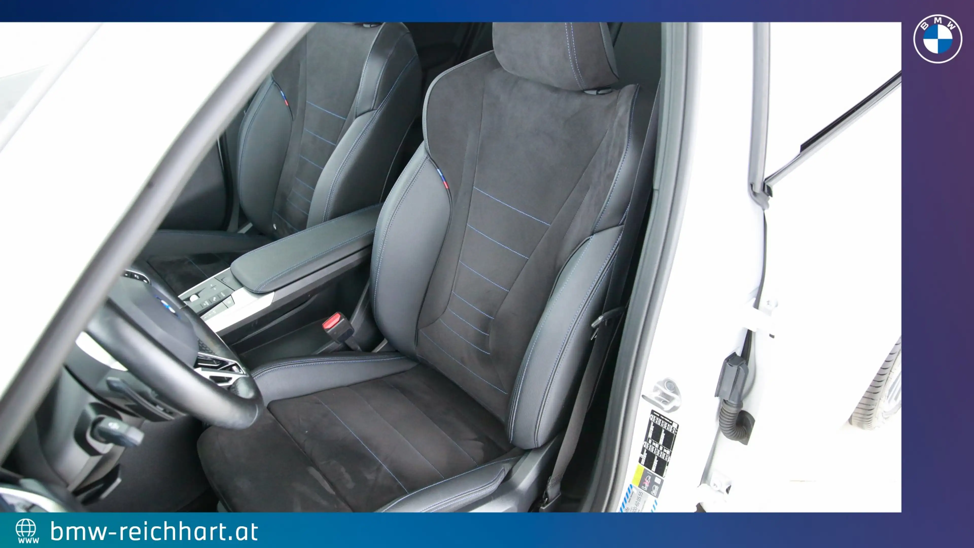 BMW iX1 xDrive30 — photo 10