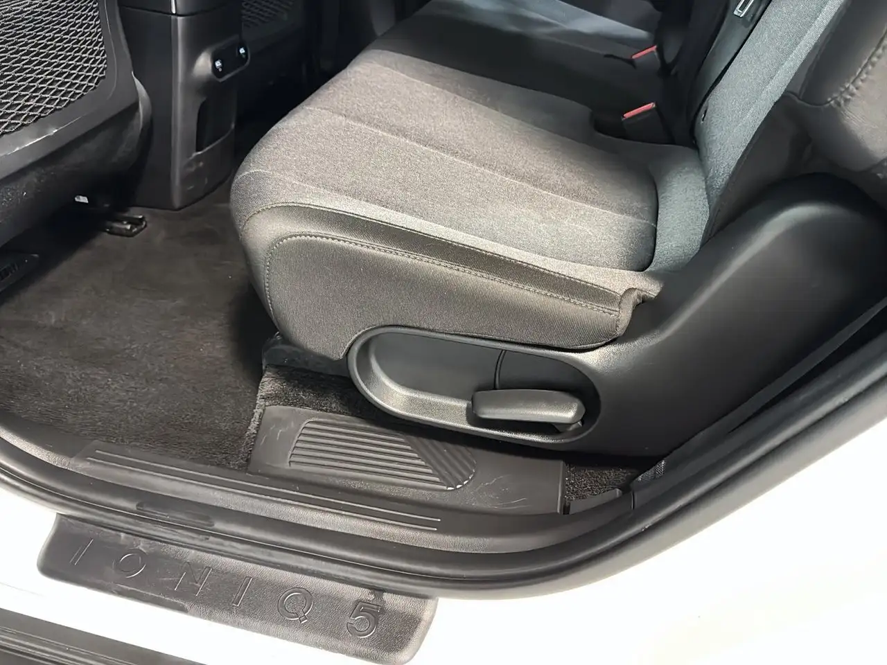 Hyundai IONIQ 5 снимка Hyundai IONIQ 5