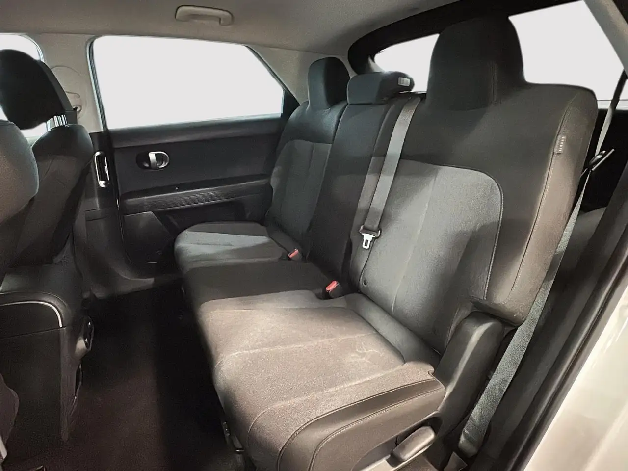 Hyundai IONIQ 5 снимка Hyundai IONIQ 5