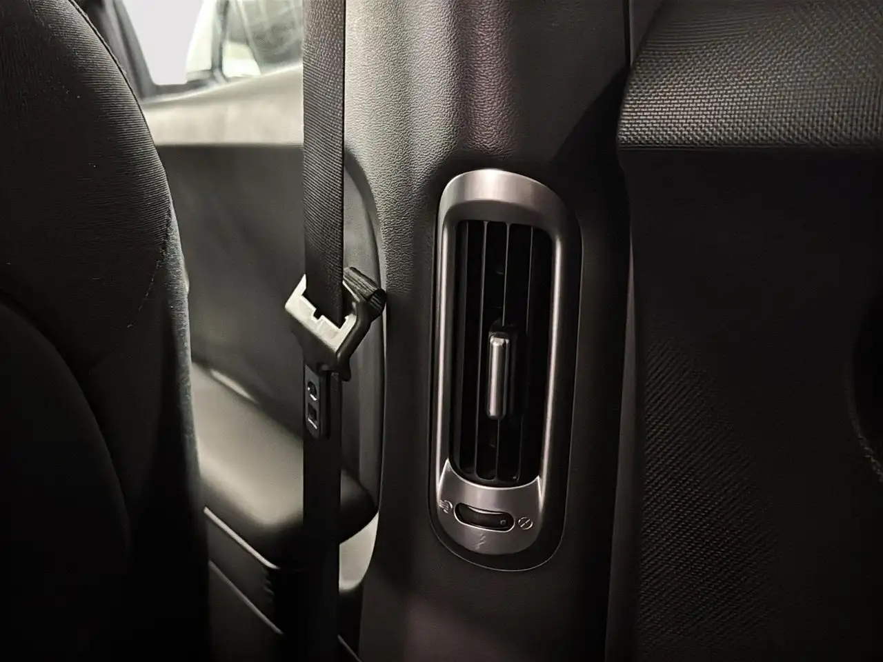 Hyundai IONIQ 5 снимка Hyundai IONIQ 5
