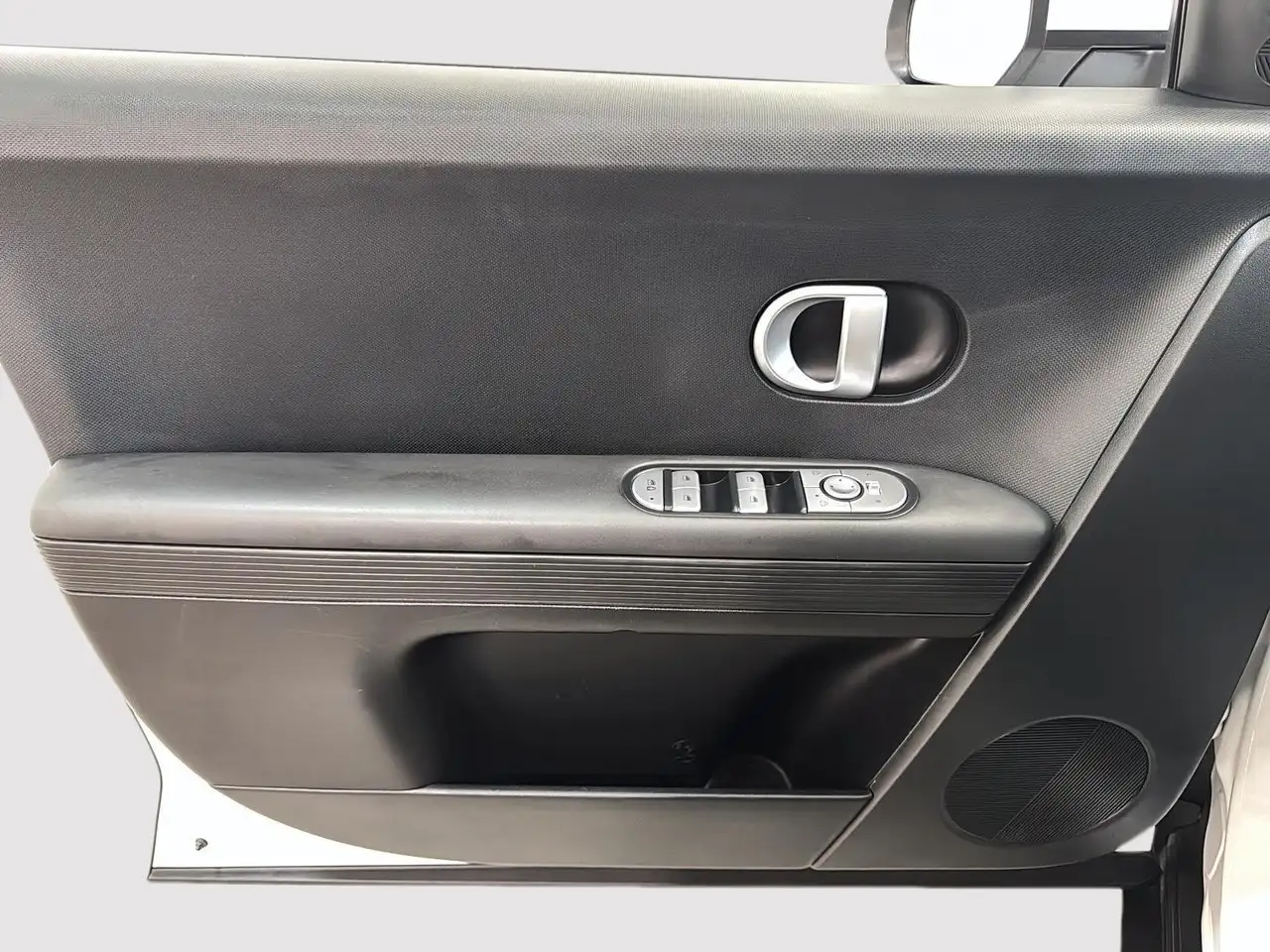 Hyundai IONIQ 5 снимка Hyundai IONIQ 5