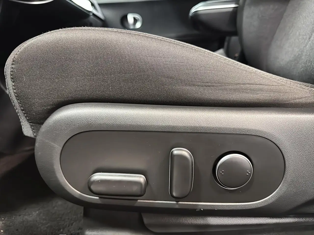 Hyundai IONIQ 5 снимка Hyundai IONIQ 5