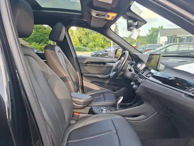 BMW X1 view 11