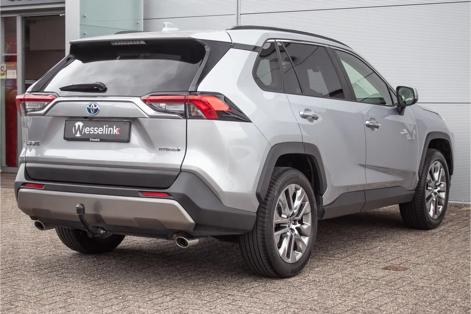 Toyota RAV 4 2.5 Hybrid AWD Executive Premium Dealerond. | Trek Grijs - 2