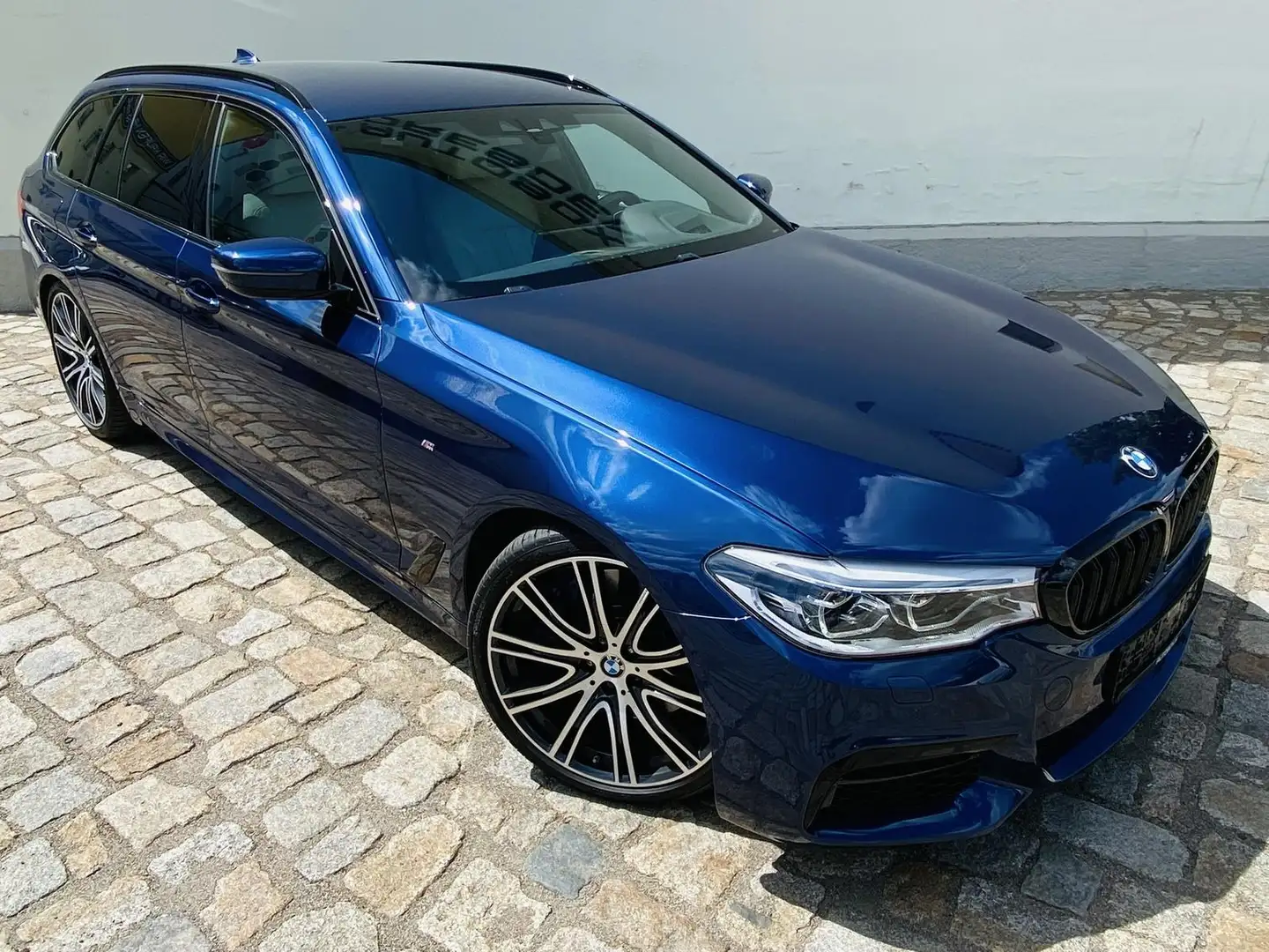 BMW 540 i xDrive M Sport +LED+HARMAN+HUD+MASSAGE+N+ Blue - 2