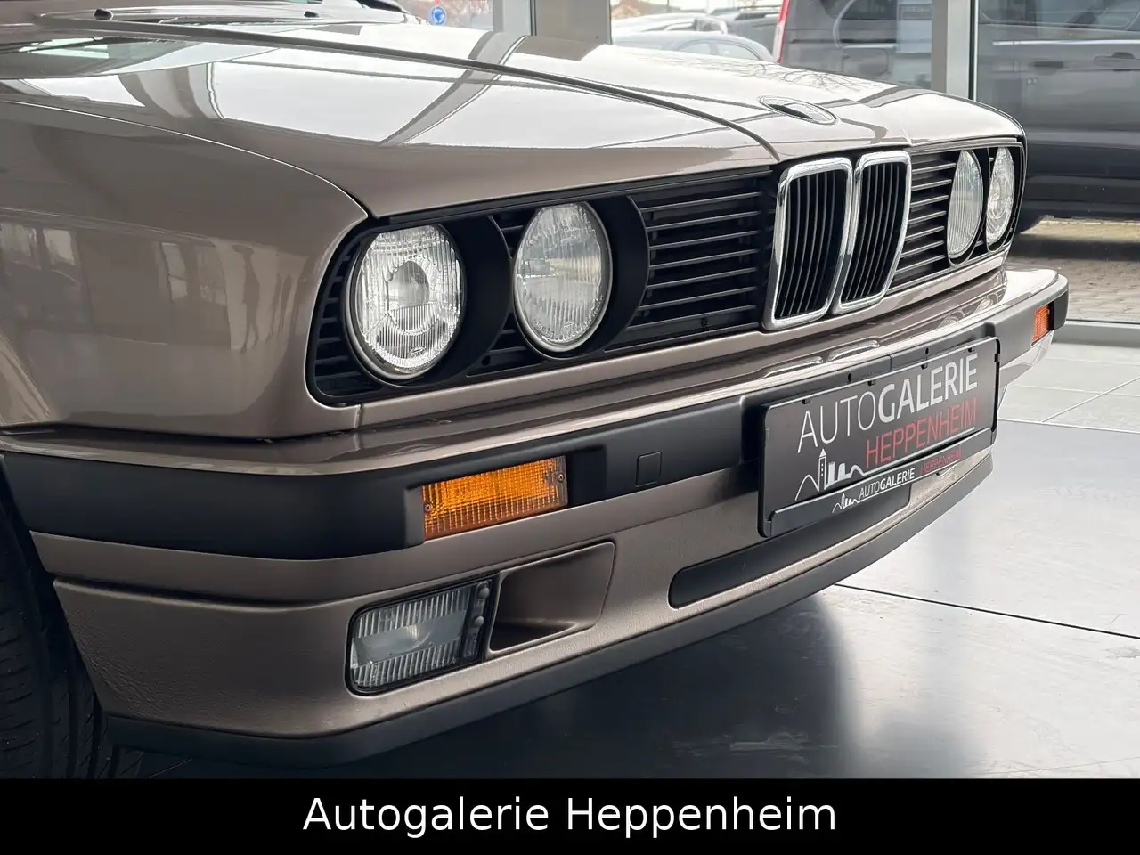 BMW 318 i E30 Limousine aus 1.Hand mit 77000km, foto 3