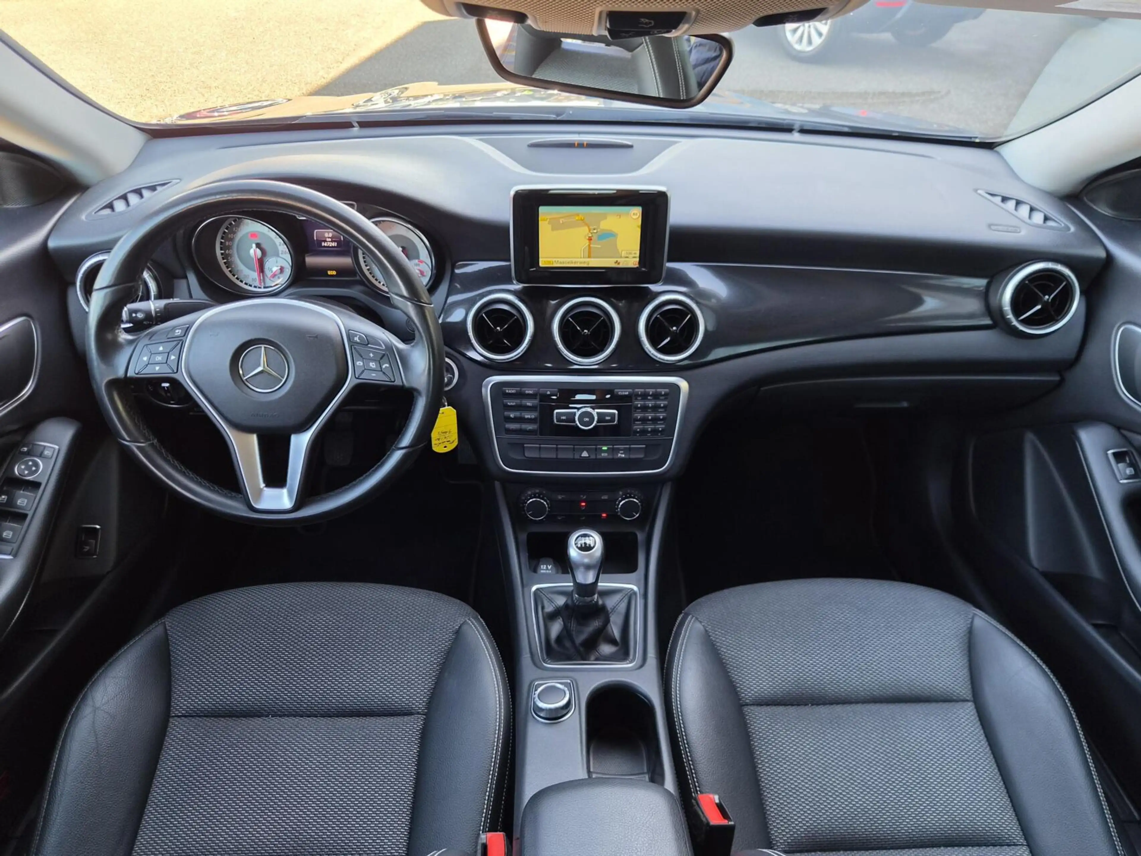 Mercedes-Benz CLA 180 Ambition |H.Leer|Airco|Xenon|Navi|PDC — photo 6