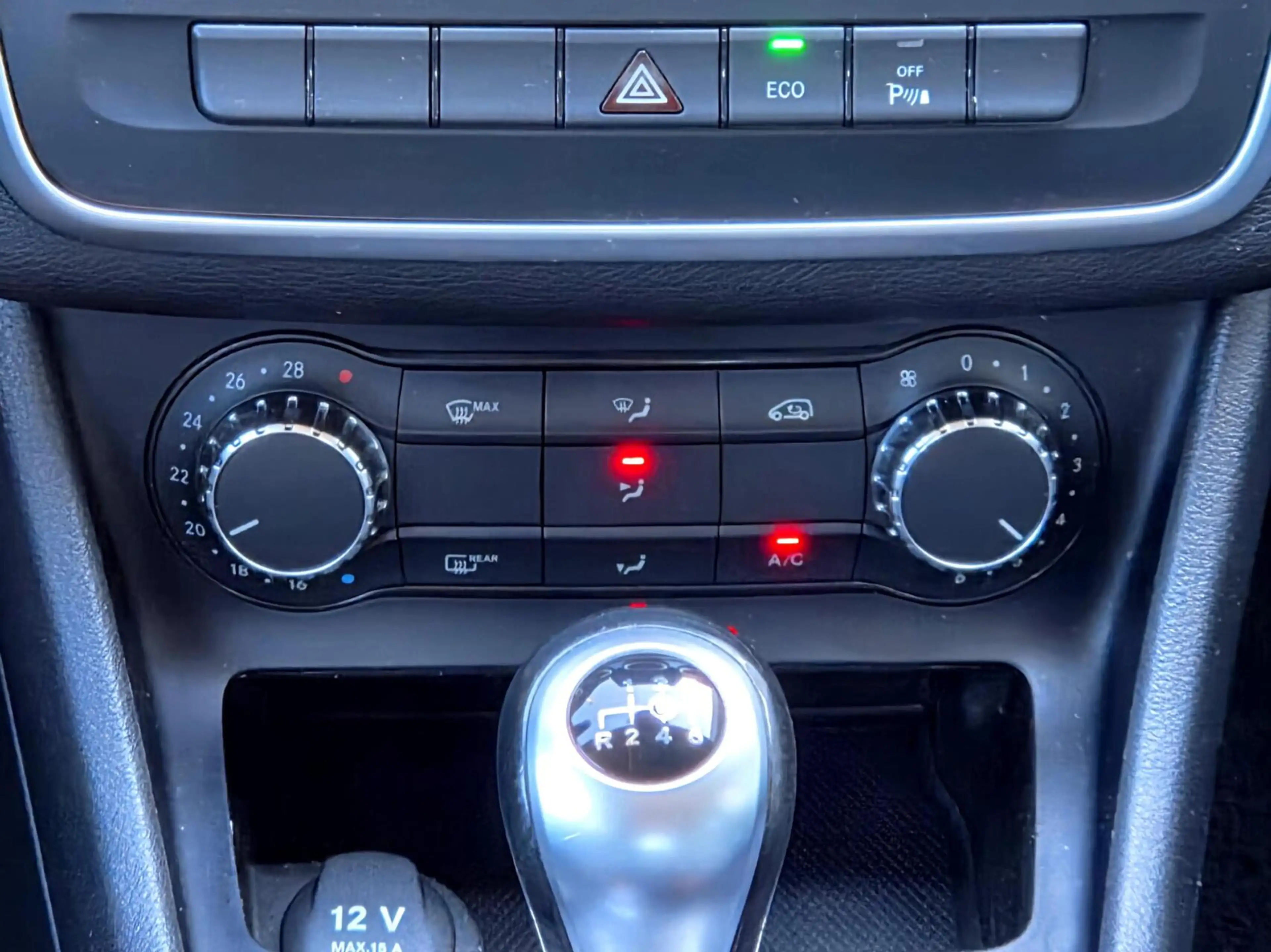Mercedes-Benz CLA 180 Ambition |H.Leer|Airco|Xenon|Navi|PDC — photo 30