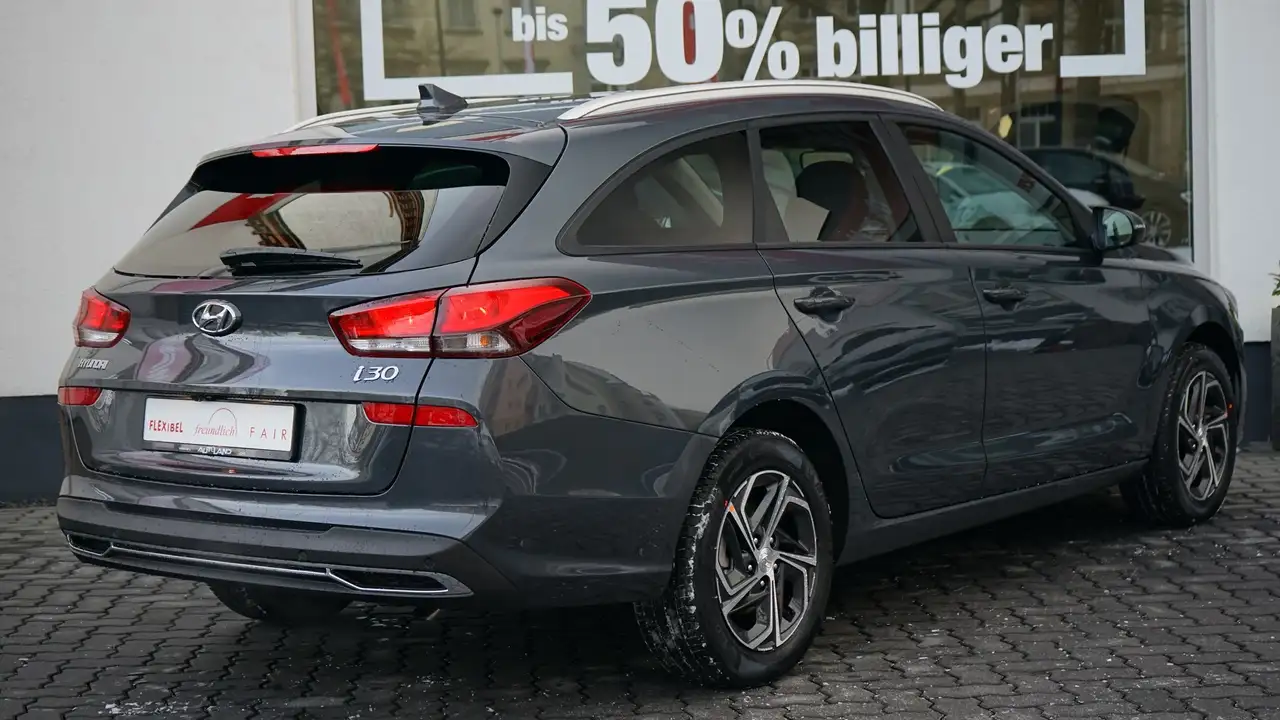 Hyundai i30 Kombi 1.0 T-GDI LED Navi Kamera, миниатюра 4