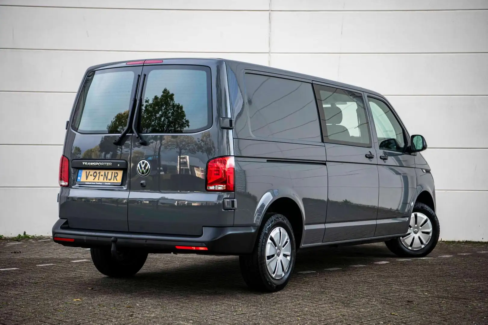 Volkswagen Transporter 2.0 TDI 150pk DSG L2H1 Dub.Cab. Comfortline |Navi| Gris - 2