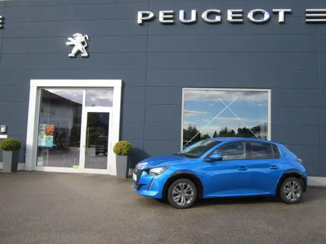 Peugeot e-208 208 Elektro 208 Elektromotor 136 Allure