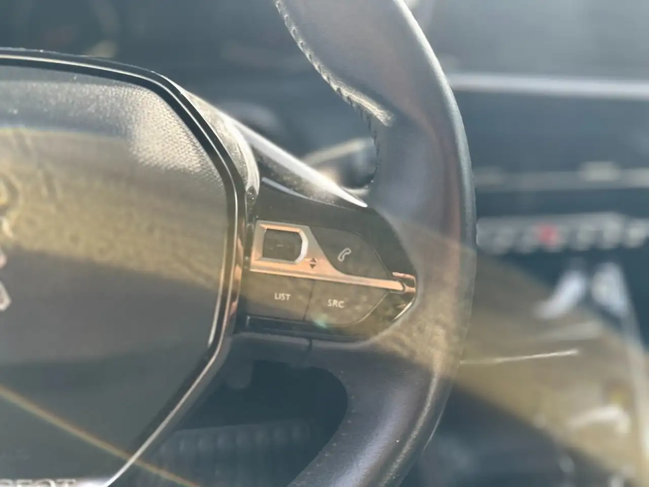 Peugeot 208 5 Porte 1.2 PureTech Allure, миниатюра 15