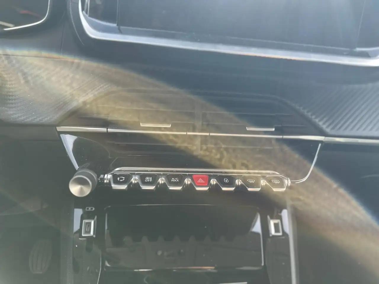Peugeot 208 5 Porte 1.2 PureTech Allure, миниатюра 18