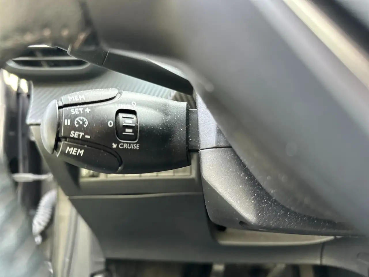 Peugeot 208 5 Porte 1.2 PureTech Allure, миниатюра 16