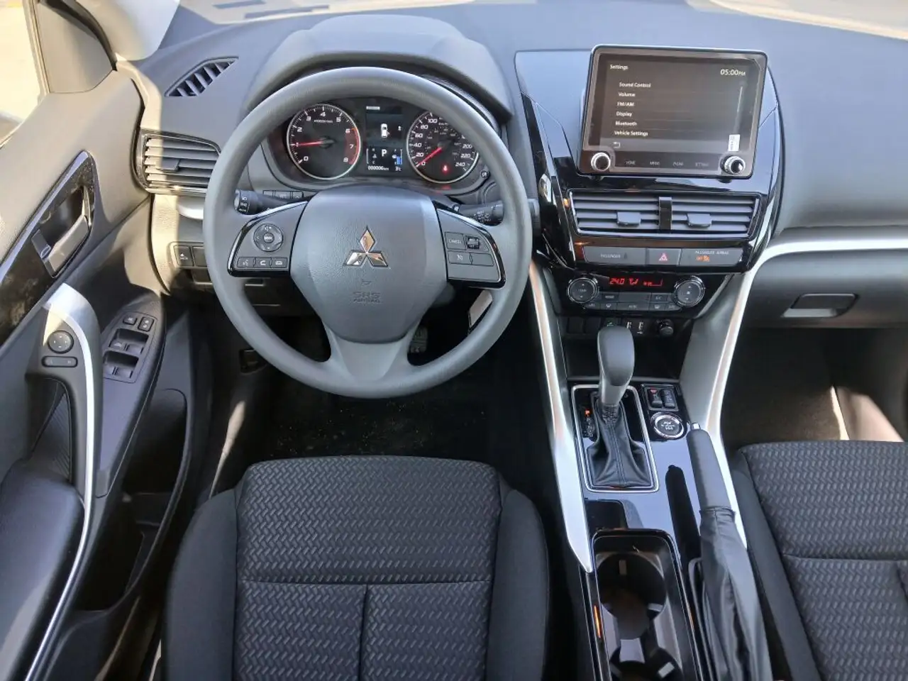 Mitsubishi Eclipse Cross снимка Mitsubishi Eclipse Cross