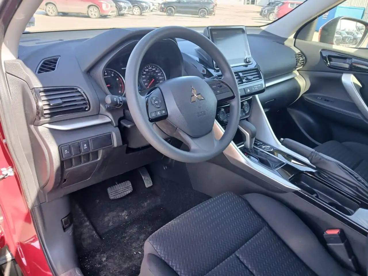 Mitsubishi Eclipse Cross снимка Mitsubishi Eclipse Cross