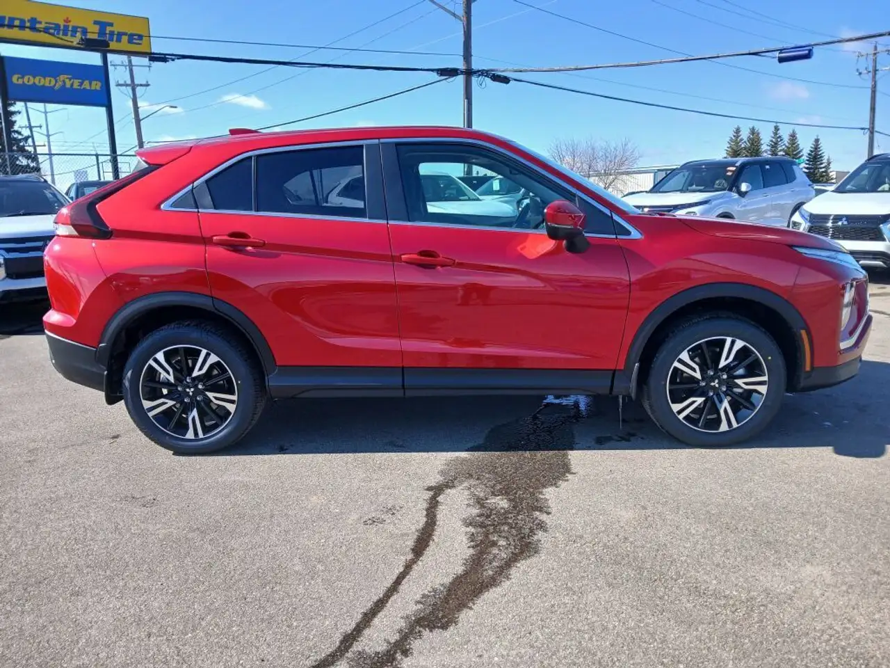 Mitsubishi Eclipse Cross снимка Mitsubishi Eclipse Cross