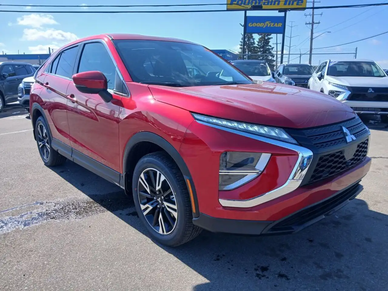 Mitsubishi Eclipse Cross снимка Mitsubishi Eclipse Cross