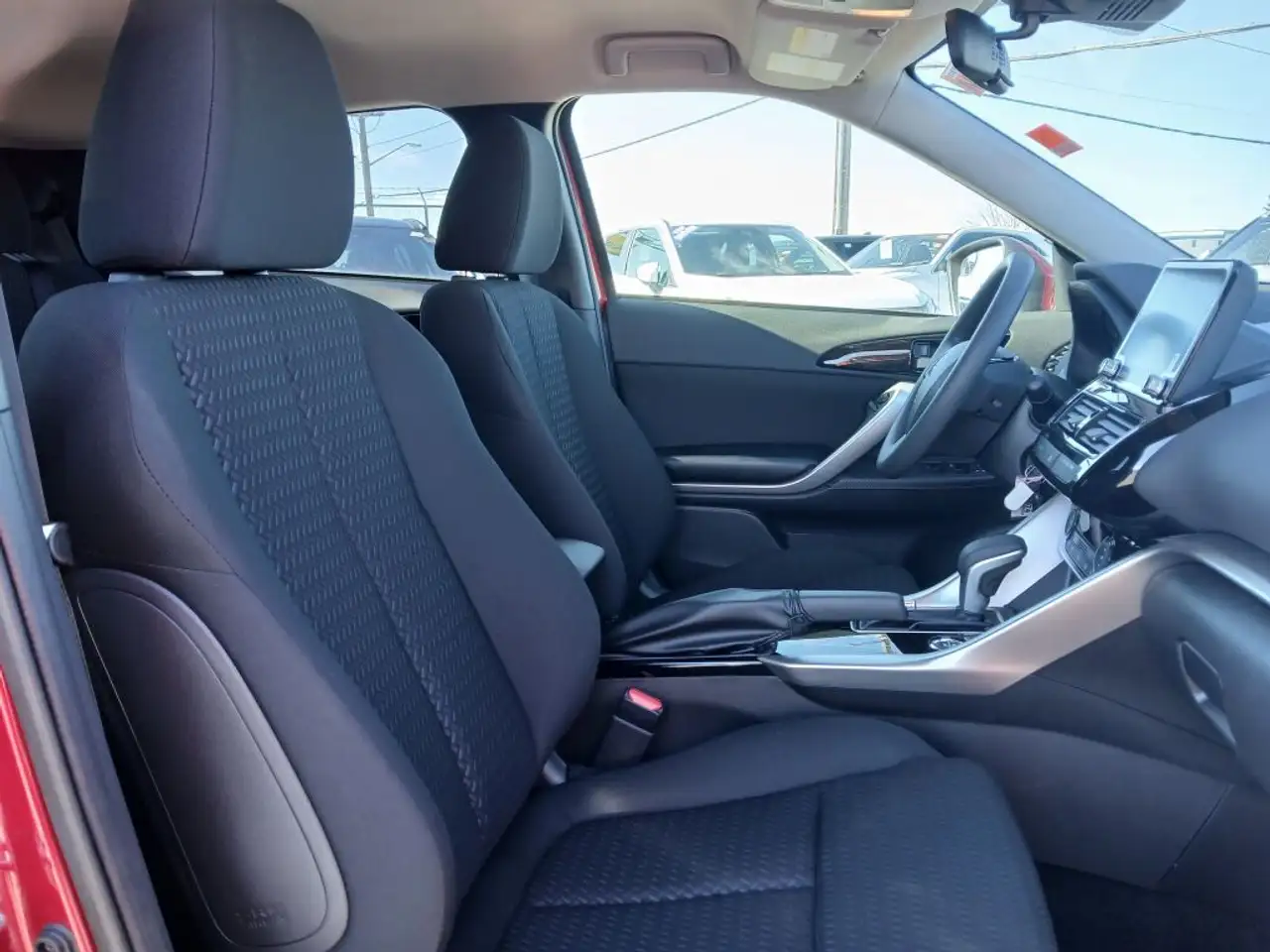 Mitsubishi Eclipse Cross снимка Mitsubishi Eclipse Cross