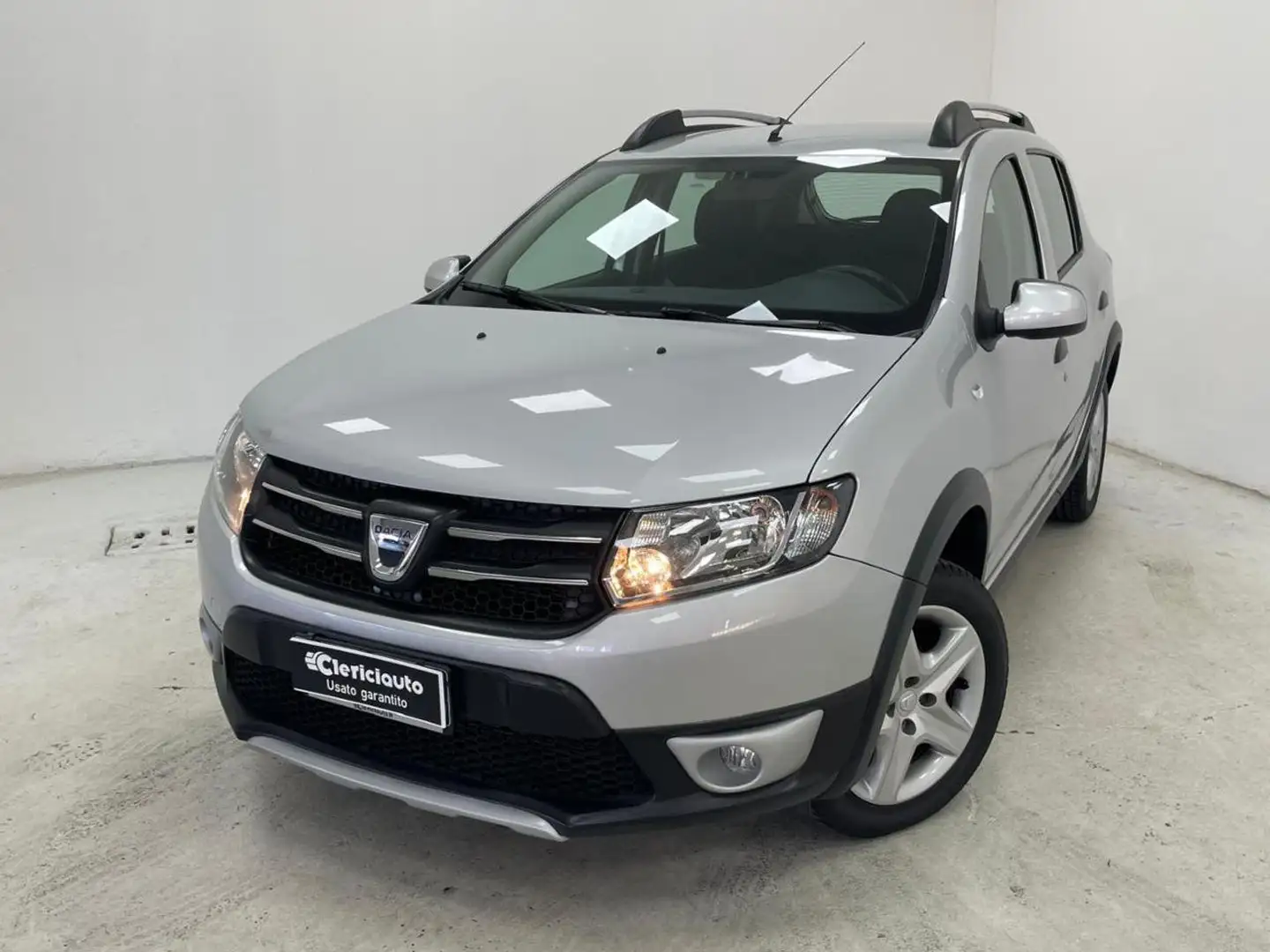 Dacia Sandero Stepway 0.9 TCe 12V 90 CV Start&Stop Argento - 1