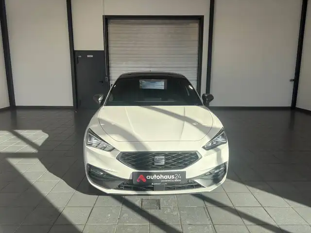 Seat Leon view 2