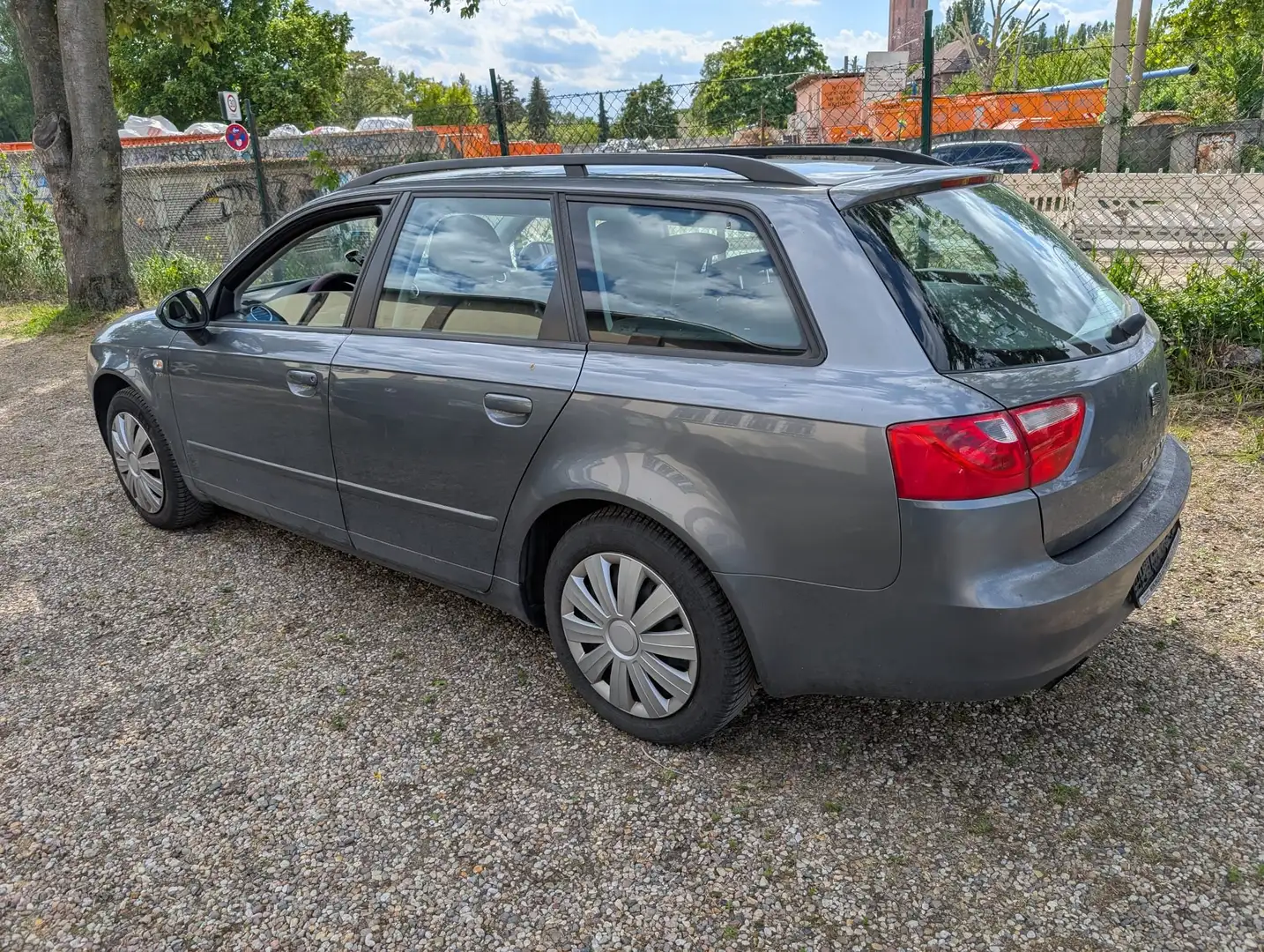 SEAT Exeo ST 1.8TSI Style,Klimaautomatik,TÜV 10/2026,NR Gri - 1