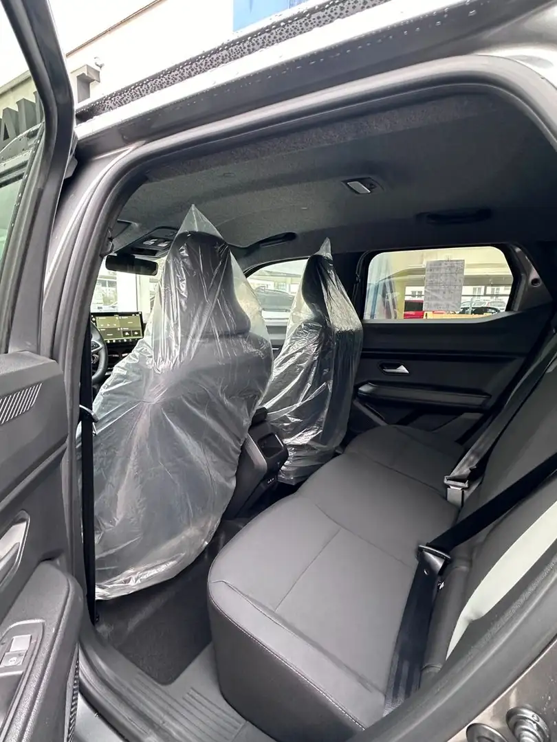 Dacia Duster III ECO-G 100 Extreme Grau - 2
