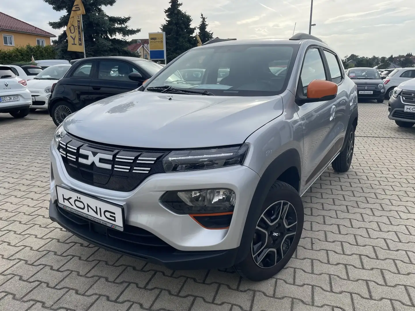 Dacia Spring Electric Essential Argent - 1