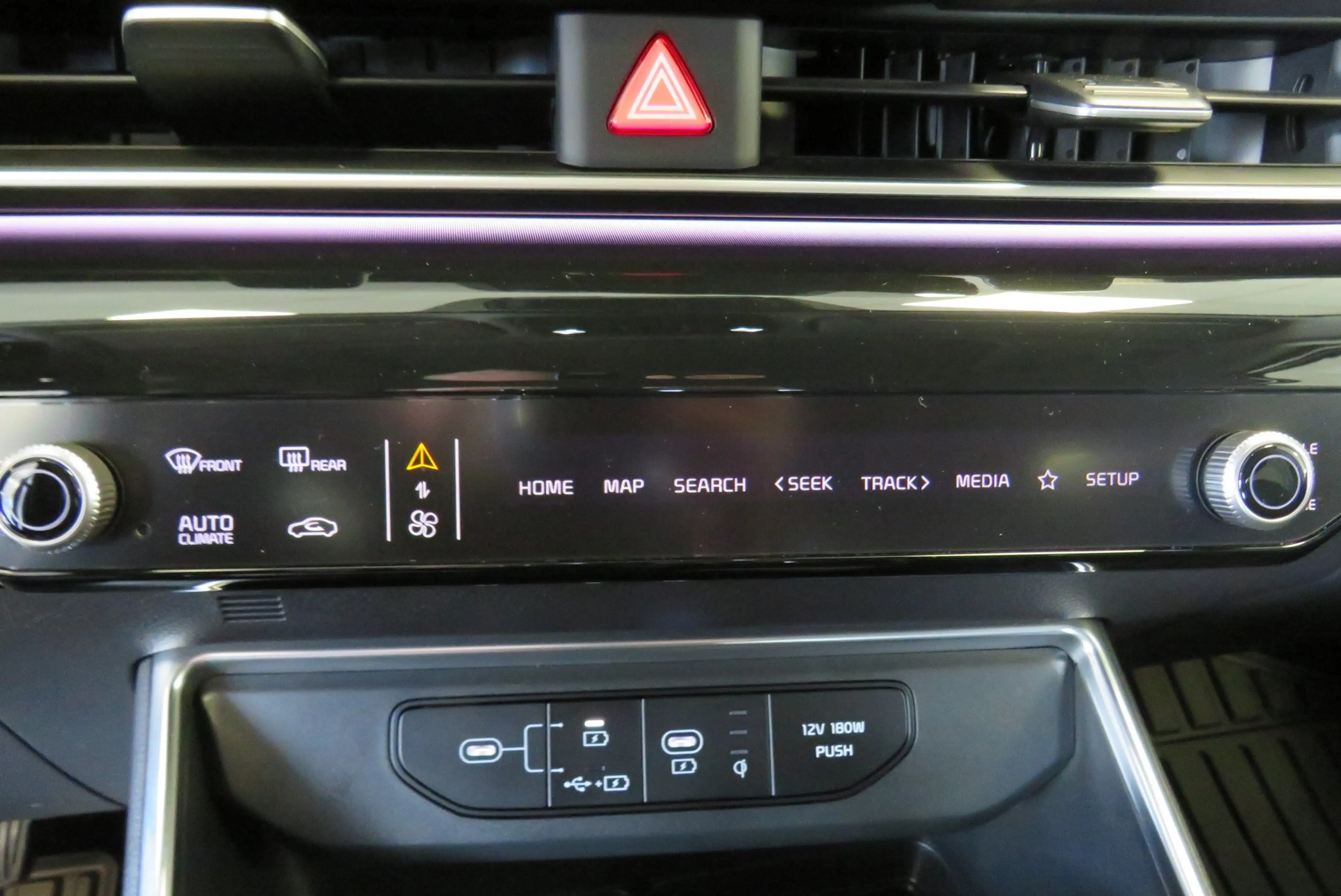 Kia Carnival SX Prestige 3.5l V6 — photo 11
