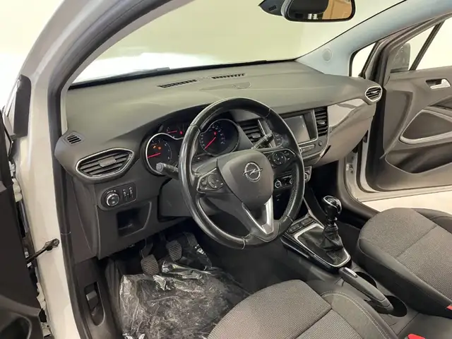 Opel Crossland view 15